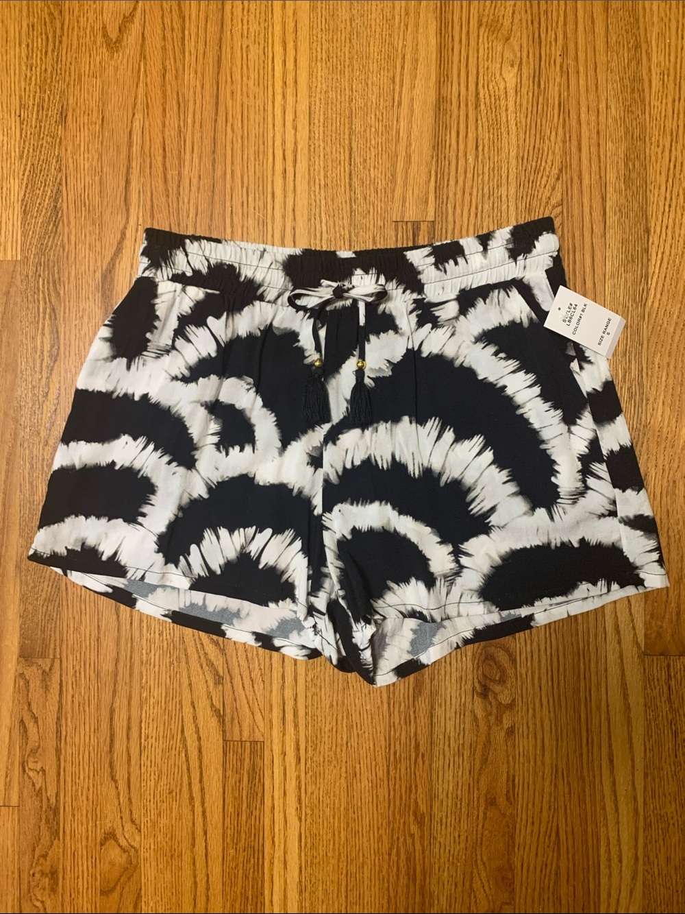 La Blanca beach shorts - black and white woven shadows loose beach shorts, small